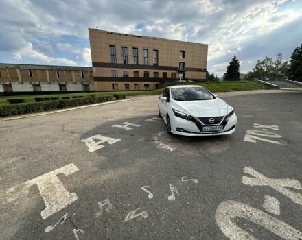 Белый Ниссан Лиф, объемом двигателя 0 л и пробегом 147 тыс. км за 11800 $, фото 7 на Automoto.ua