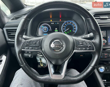 Белый Ниссан Лиф, объемом двигателя 0 л и пробегом 96 тыс. км за 13500 $, фото 22 на Automoto.ua