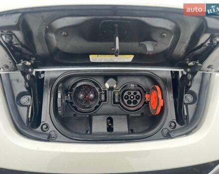 Белый Ниссан Лиф, объемом двигателя 0 л и пробегом 108 тыс. км за 12700 $, фото 33 на Automoto.ua