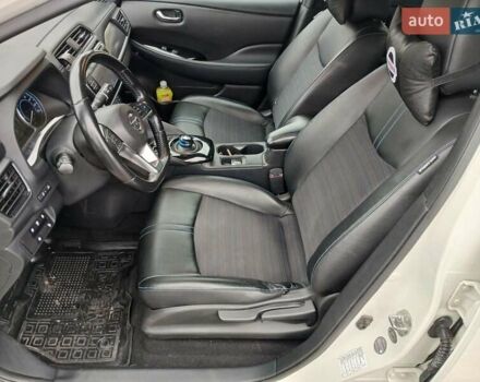 Белый Ниссан Лиф, объемом двигателя 0 л и пробегом 135 тыс. км за 12799 $, фото 17 на Automoto.ua