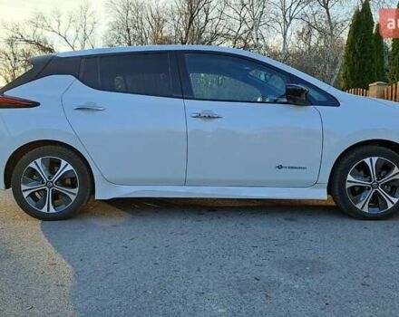 Белый Ниссан Лиф, объемом двигателя 0 л и пробегом 114 тыс. км за 12950 $, фото 8 на Automoto.ua