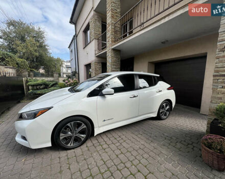 Білий Ніссан Ліф, об'ємом двигуна 0 л та пробігом 57 тис. км за 13750 $, фото 2 на Automoto.ua