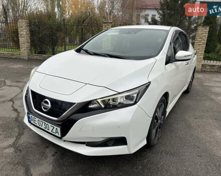 Белый Ниссан Лиф, объемом двигателя 0 л и пробегом 37 тыс. км за 12700 $, фото 9 на Automoto.ua