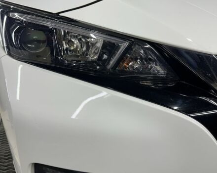 Белый Ниссан Лиф, объемом двигателя 0 л и пробегом 103 тыс. км за 11000 $, фото 3 на Automoto.ua