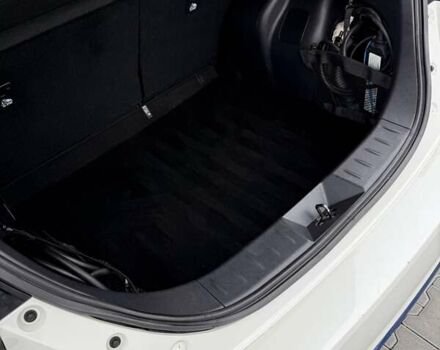 Белый Ниссан Лиф, объемом двигателя 0 л и пробегом 92 тыс. км за 12500 $, фото 22 на Automoto.ua