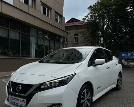 Белый Ниссан Лиф, объемом двигателя 0 л и пробегом 83 тыс. км за 12799 $, фото 1 на Automoto.ua