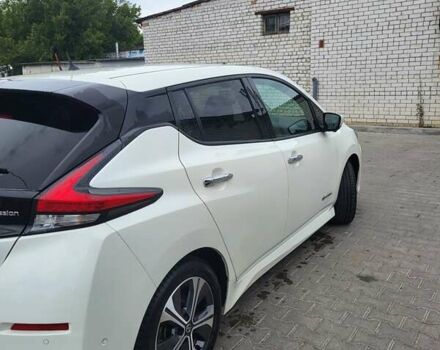 Білий Ніссан Ліф, об'ємом двигуна 0 л та пробігом 122 тис. км за 12600 $, фото 1 на Automoto.ua