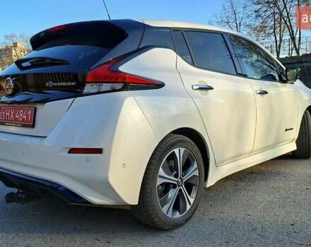 Белый Ниссан Лиф, объемом двигателя 0 л и пробегом 114 тыс. км за 12950 $, фото 4 на Automoto.ua