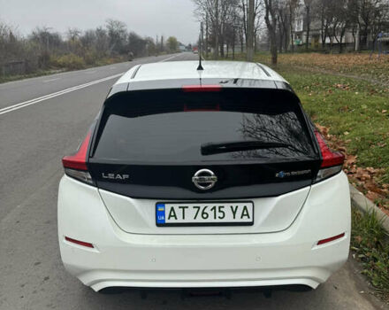 Белый Ниссан Лиф, объемом двигателя 0 л и пробегом 128 тыс. км за 10300 $, фото 7 на Automoto.ua
