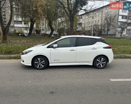 Белый Ниссан Лиф, объемом двигателя 0 л и пробегом 128 тыс. км за 10300 $, фото 4 на Automoto.ua