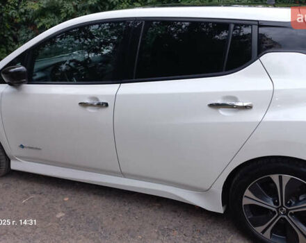 Белый Ниссан Лиф, объемом двигателя 0 л и пробегом 82 тыс. км за 15600 $, фото 12 на Automoto.ua