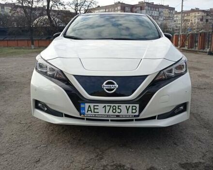 Белый Ниссан Лиф, объемом двигателя 0 л и пробегом 60 тыс. км за 16300 $, фото 43 на Automoto.ua