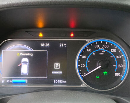 Білий Ніссан Ліф, об'ємом двигуна 40 л та пробігом 80 тис. км за 12800 $, фото 13 на Automoto.ua