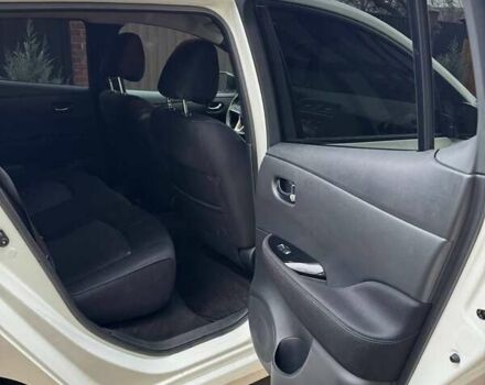 Білий Ніссан Ліф, об'ємом двигуна 0 л та пробігом 105 тис. км за 11700 $, фото 17 на Automoto.ua