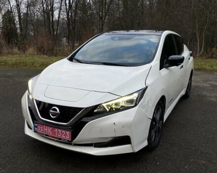 Белый Ниссан Лиф, объемом двигателя 0 л и пробегом 147 тыс. км за 10999 $, фото 10 на Automoto.ua