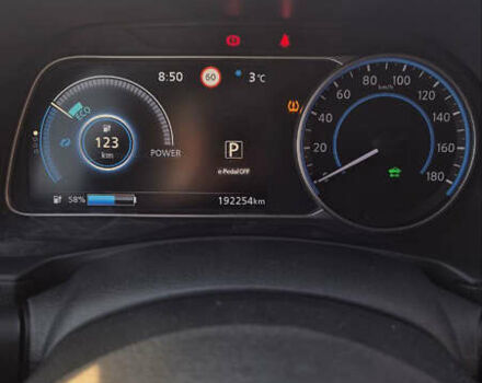 Білий Ніссан Ліф, об'ємом двигуна 0 л та пробігом 192 тис. км за 10800 $, фото 13 на Automoto.ua