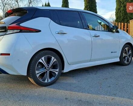 Белый Ниссан Лиф, объемом двигателя 0 л и пробегом 114 тыс. км за 12950 $, фото 6 на Automoto.ua