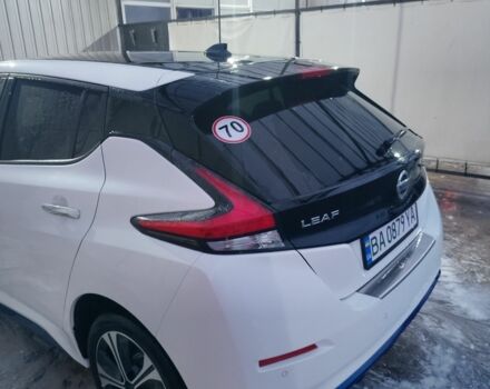 Белый Ниссан Лиф, объемом двигателя 0 л и пробегом 124 тыс. км за 15000 $, фото 2 на Automoto.ua