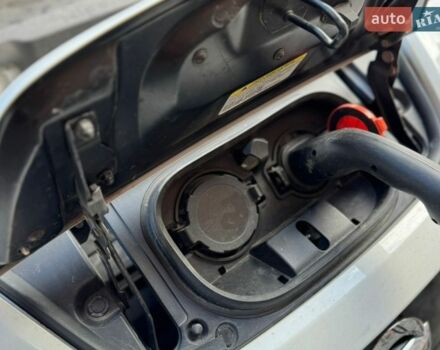 Белый Ниссан Лиф, объемом двигателя 0 л и пробегом 130 тыс. км за 11700 $, фото 8 на Automoto.ua