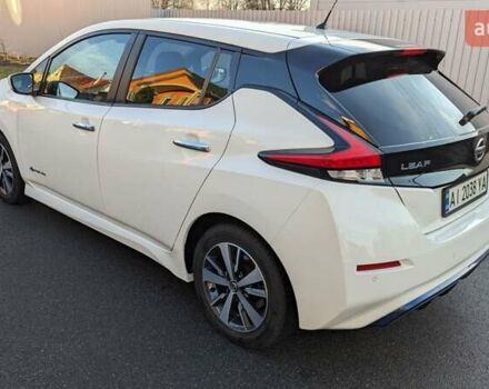 Белый Ниссан Лиф, объемом двигателя 0 л и пробегом 60 тыс. км за 14900 $, фото 10 на Automoto.ua