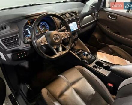 Белый Ниссан Лиф, объемом двигателя 0 л и пробегом 132 тыс. км за 12999 $, фото 14 на Automoto.ua