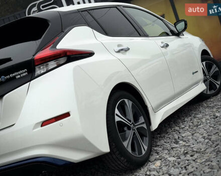 Белый Ниссан Лиф, объемом двигателя 0 л и пробегом 157 тыс. км за 11700 $, фото 25 на Automoto.ua