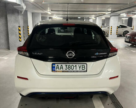 Белый Ниссан Лиф, объемом двигателя 0 л и пробегом 91 тыс. км за 13000 $, фото 3 на Automoto.ua