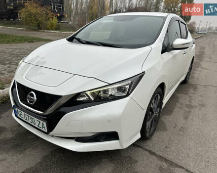 Белый Ниссан Лиф, объемом двигателя 0 л и пробегом 37 тыс. км за 12700 $, фото 14 на Automoto.ua