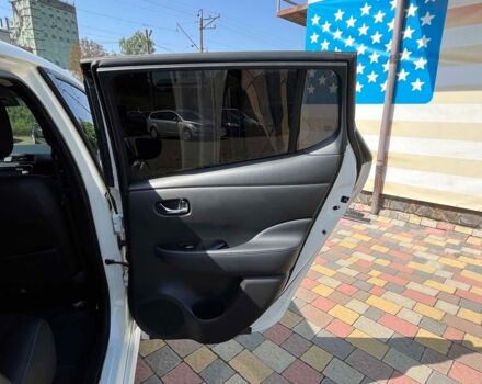 Білий Ніссан Ліф, об'ємом двигуна 40 л та пробігом 177 тис. км за 13900 $, фото 21 на Automoto.ua