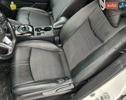 Белый Ниссан Лиф, объемом двигателя 0 л и пробегом 135 тыс. км за 12799 $, фото 19 на Automoto.ua