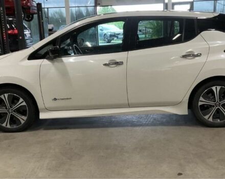 Білий Ніссан Ліф, об'ємом двигуна 0 л та пробігом 124 тис. км за 12500 $, фото 5 на Automoto.ua