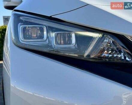 Белый Ниссан Лиф, объемом двигателя 0 л и пробегом 77 тыс. км за 12500 $, фото 13 на Automoto.ua