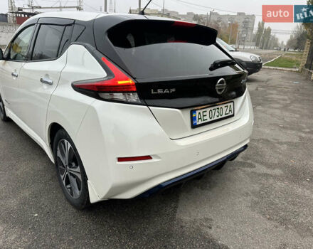 Белый Ниссан Лиф, объемом двигателя 0 л и пробегом 37 тыс. км за 12700 $, фото 2 на Automoto.ua