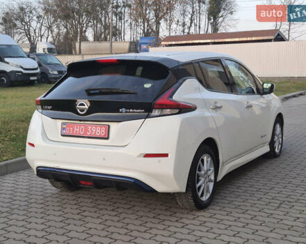 Белый Ниссан Лиф, объемом двигателя 0 л и пробегом 105 тыс. км за 10800 $, фото 3 на Automoto.ua