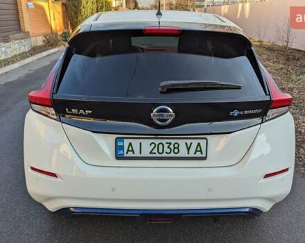 Белый Ниссан Лиф, объемом двигателя 0 л и пробегом 60 тыс. км за 14900 $, фото 11 на Automoto.ua