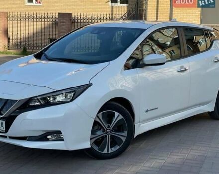 Белый Ниссан Лиф, объемом двигателя 0 л и пробегом 77 тыс. км за 14600 $, фото 1 на Automoto.ua