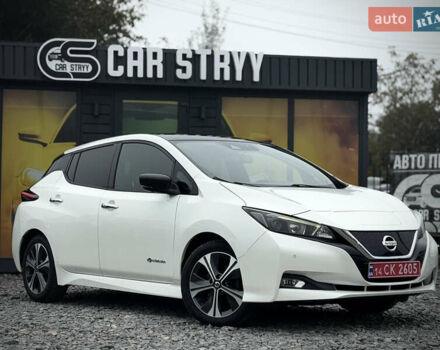 Белый Ниссан Лиф, объемом двигателя 0 л и пробегом 157 тыс. км за 11700 $, фото 9 на Automoto.ua