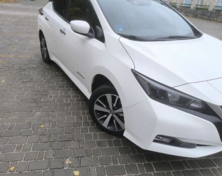 Белый Ниссан Лиф, объемом двигателя 0 л и пробегом 101 тыс. км за 12800 $, фото 1 на Automoto.ua