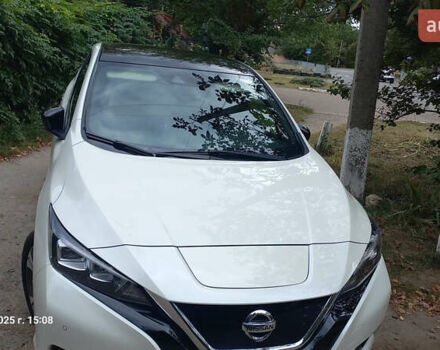 Белый Ниссан Лиф, объемом двигателя 0 л и пробегом 82 тыс. км за 15600 $, фото 19 на Automoto.ua