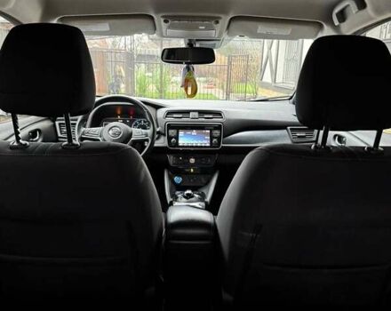 Білий Ніссан Ліф, об'ємом двигуна 0 л та пробігом 105 тис. км за 11700 $, фото 13 на Automoto.ua