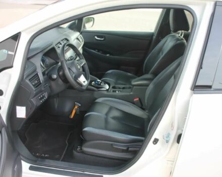 Белый Ниссан Лиф, объемом двигателя 0 л и пробегом 43 тыс. км за 9350 $, фото 7 на Automoto.ua