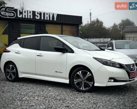 Белый Ниссан Лиф, объемом двигателя 0 л и пробегом 157 тыс. км за 11700 $, фото 30 на Automoto.ua