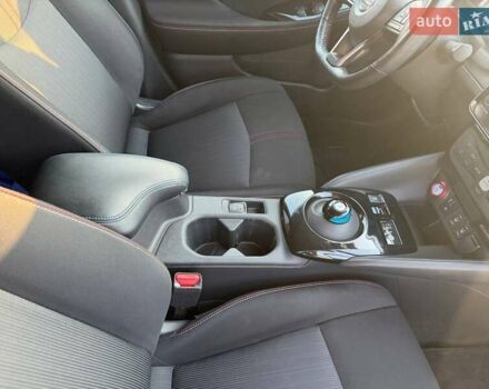 Белый Ниссан Лиф, объемом двигателя 0 л и пробегом 33 тыс. км за 16400 $, фото 12 на Automoto.ua