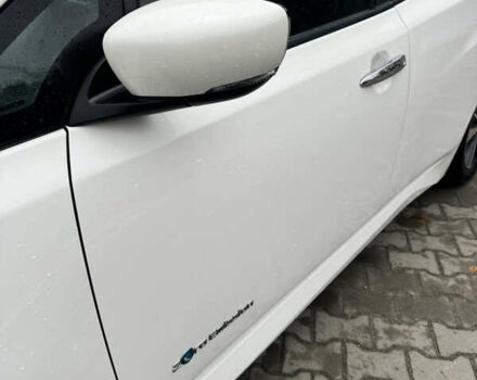 Белый Ниссан Лиф, объемом двигателя 0 л и пробегом 116 тыс. км за 11800 $, фото 44 на Automoto.ua