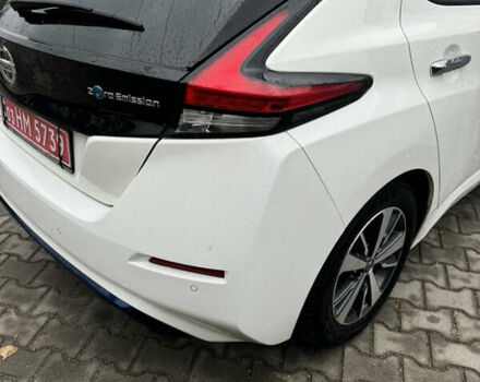 Белый Ниссан Лиф, объемом двигателя 0 л и пробегом 116 тыс. км за 11800 $, фото 38 на Automoto.ua