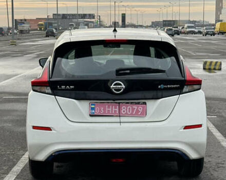 Белый Ниссан Лиф, объемом двигателя 0 л и пробегом 50 тыс. км за 12800 $, фото 6 на Automoto.ua