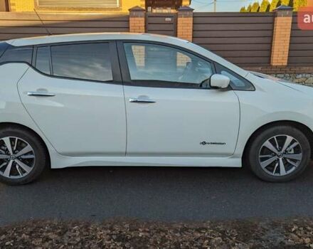 Белый Ниссан Лиф, объемом двигателя 0 л и пробегом 60 тыс. км за 14900 $, фото 16 на Automoto.ua