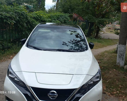 Белый Ниссан Лиф, объемом двигателя 0 л и пробегом 82 тыс. км за 15600 $, фото 20 на Automoto.ua