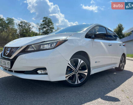 Білий Ніссан Ліф, об'ємом двигуна 0 л та пробігом 45 тис. км за 15500 $, фото 1 на Automoto.ua