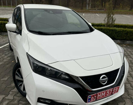 Белый Ниссан Лиф, объемом двигателя 0 л и пробегом 116 тыс. км за 11800 $, фото 7 на Automoto.ua